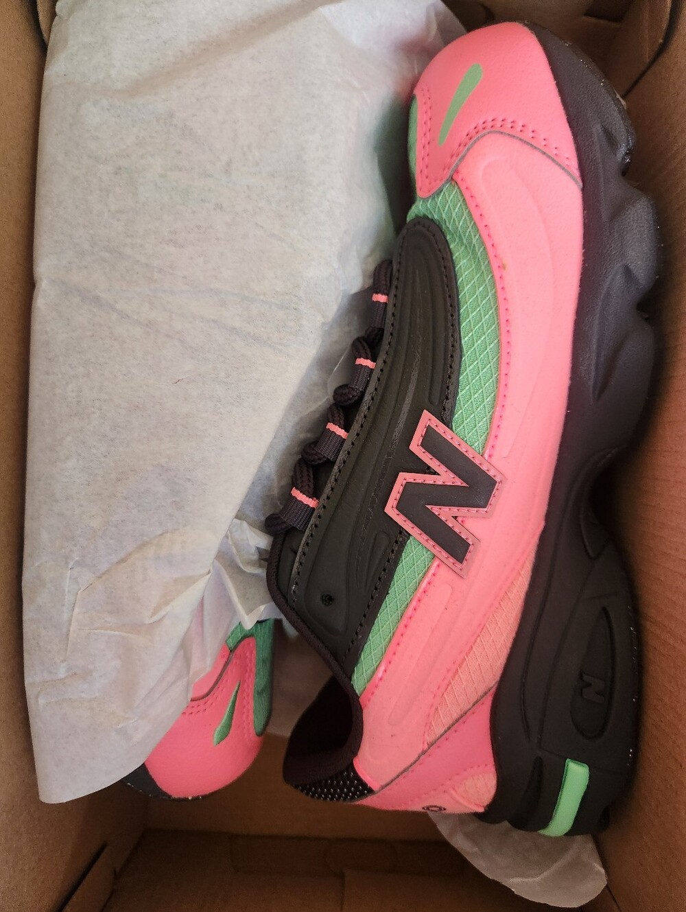 New Balance 1000 Black Pink 5.5Y